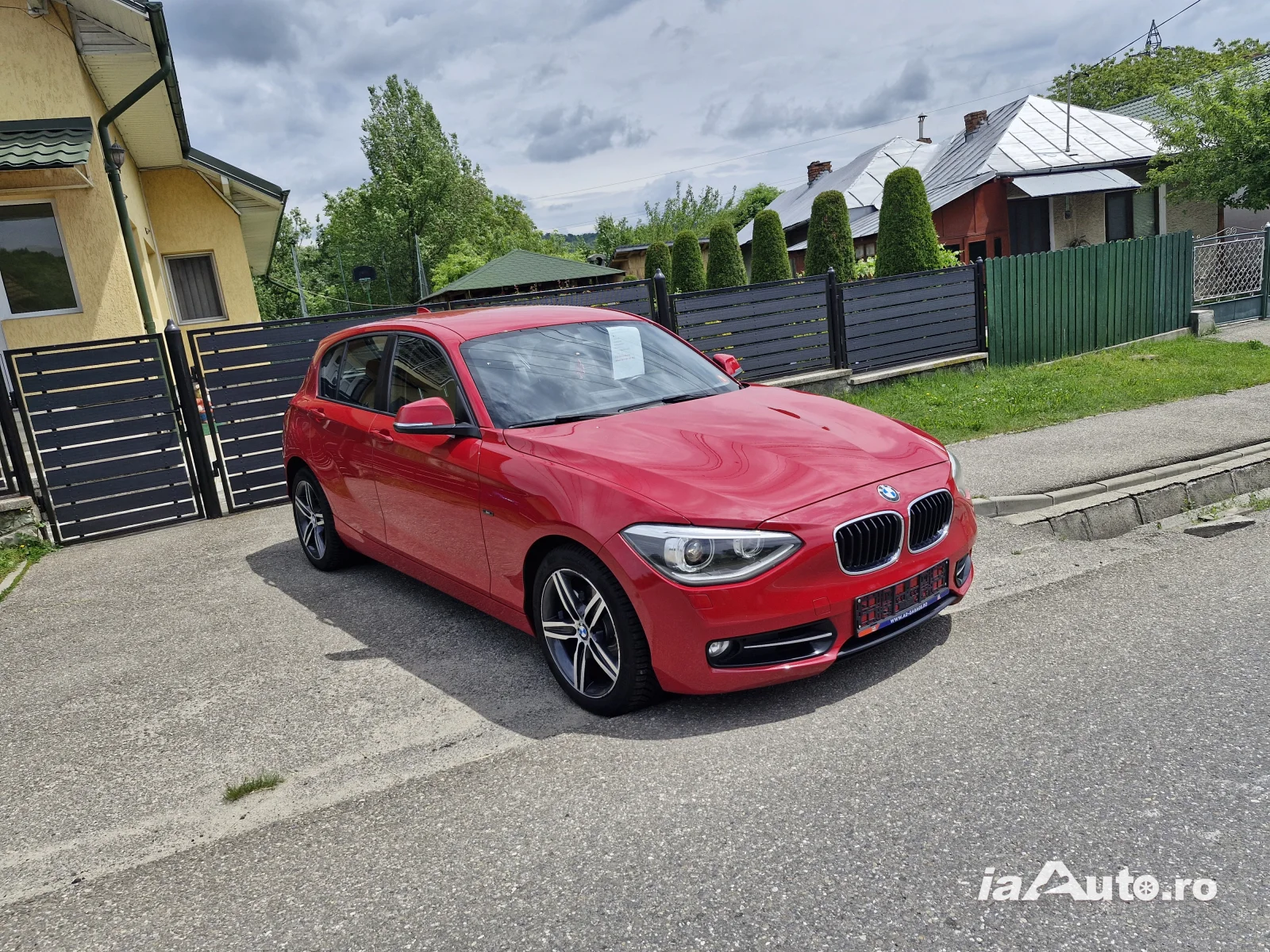Bmw Seria 1 / 2012 / 1.6 Benzină 170 cp / Euro 5 / Xenon / Clima / Pilot / Jante 17'*** Bm de vanzare in Câmpina, Prahova - poza 1