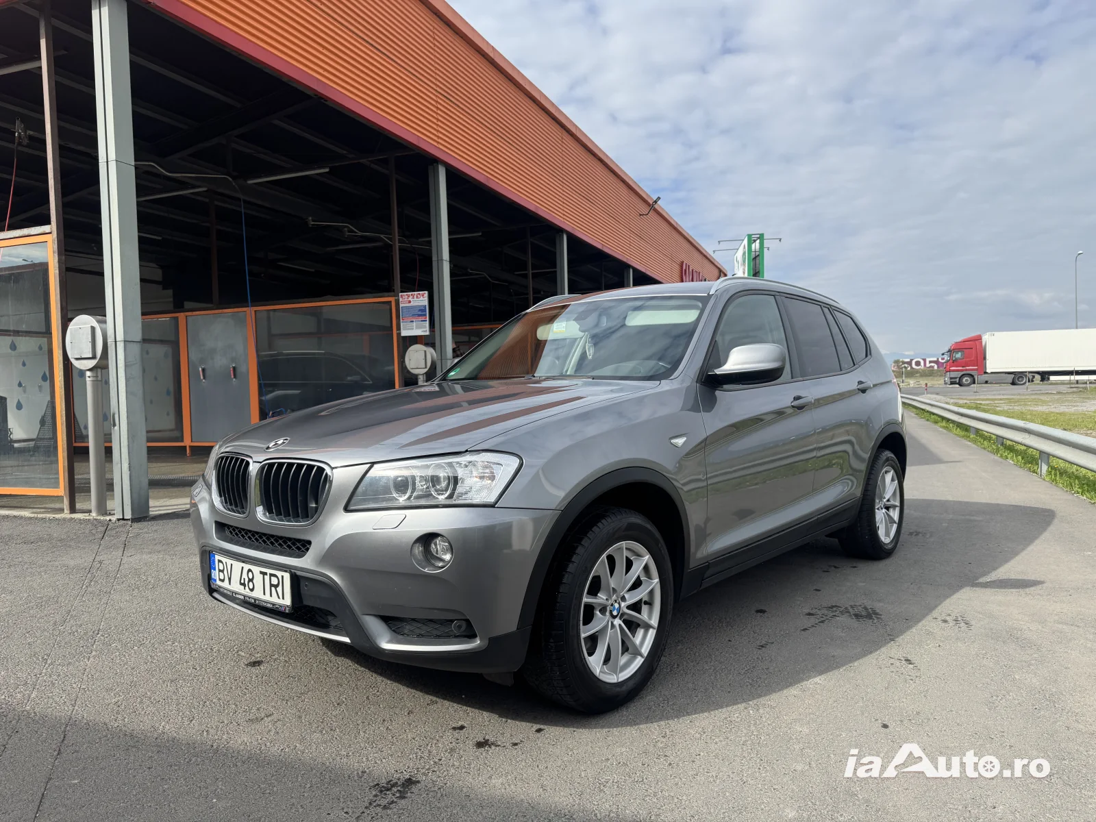 BMW X3 4*4 an 2013 de vanzare in Zărnești, Brașov - poza 1