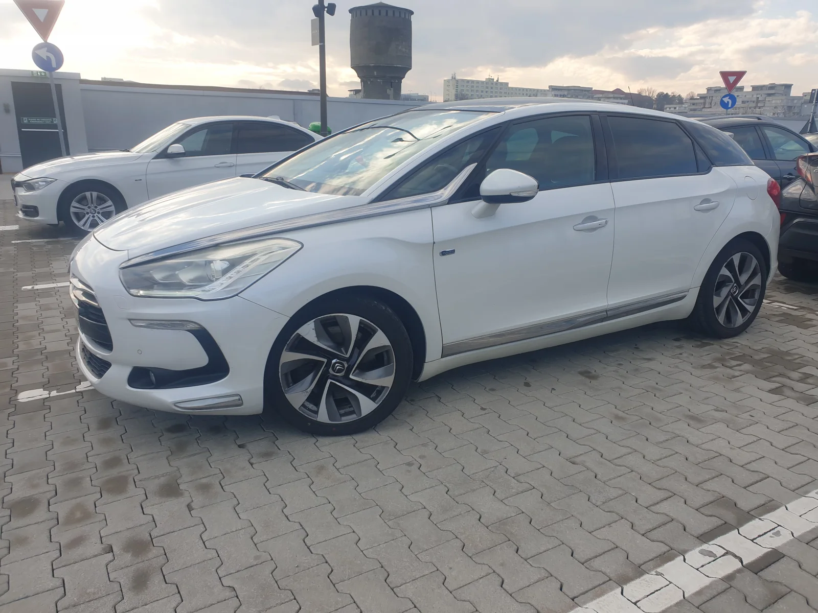 Citroen DS5 4×4 diesel hibrid4 de vanzare in Pitești, Argeș - poza 2
