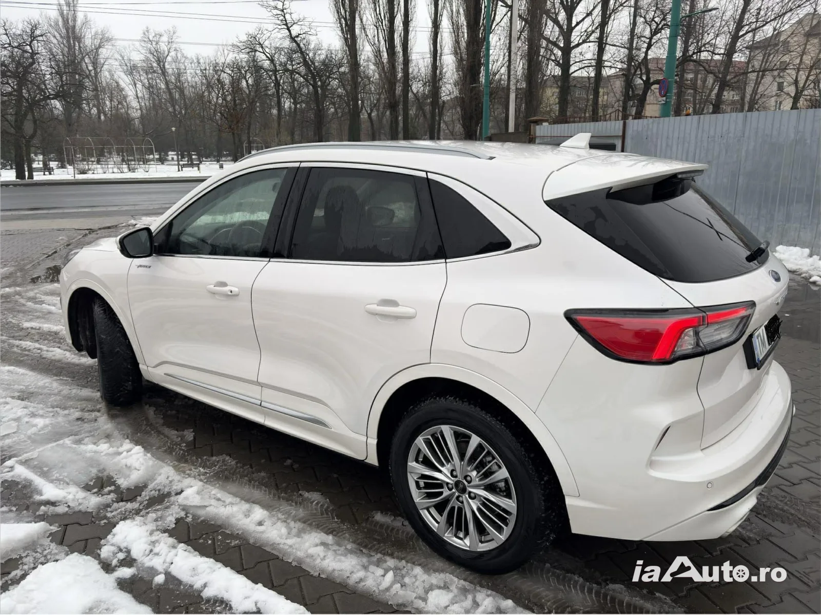 Vând Ford Kuga Vignale Hybrid 2023 de vanzare in Timișoara, Timiș - poza 3
