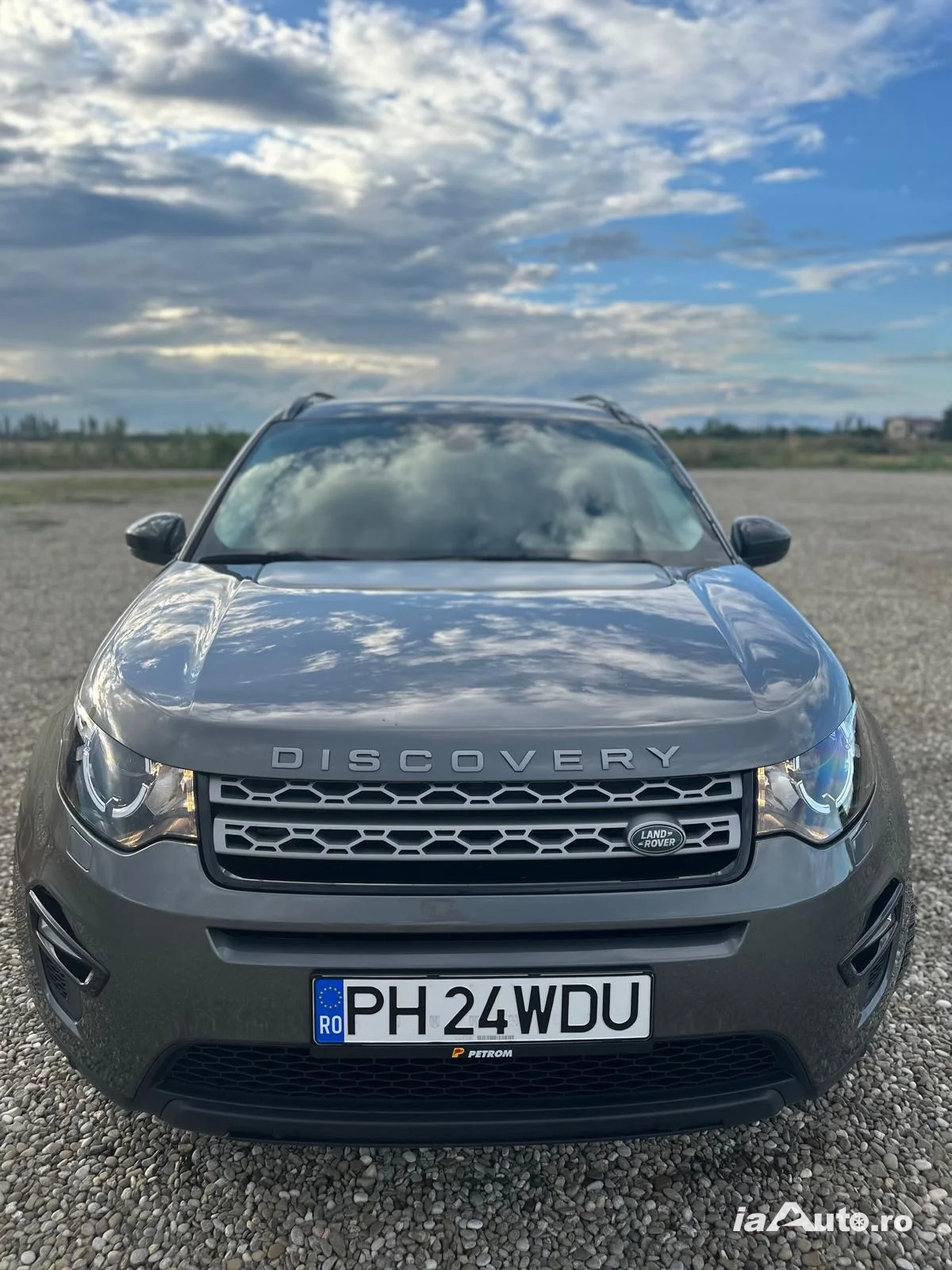 Land Rover Discovery Sport 2.0 Diesel 150 CP | 2018 | 178.000 km | 2 chei de vanzare in Ploiești, Prahova - poza 2