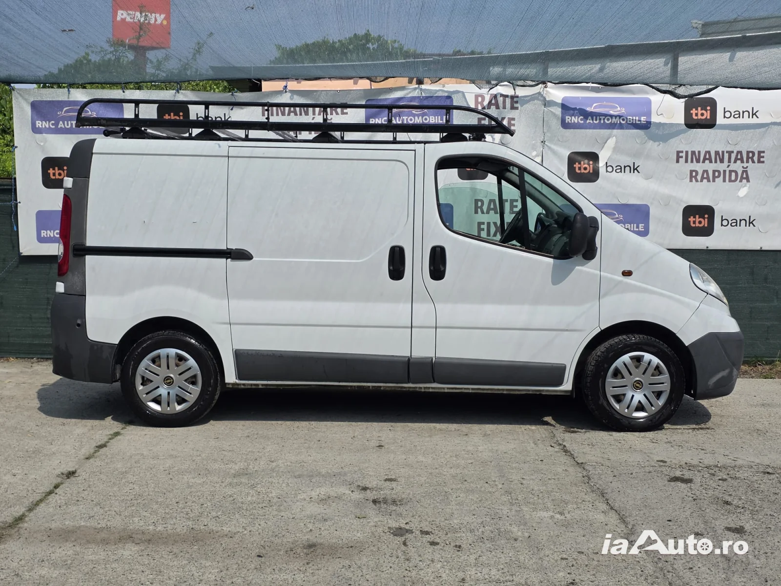 Vivaro de marfa fab 2011 de vanzare in Ploiești, Prahova - poza 3