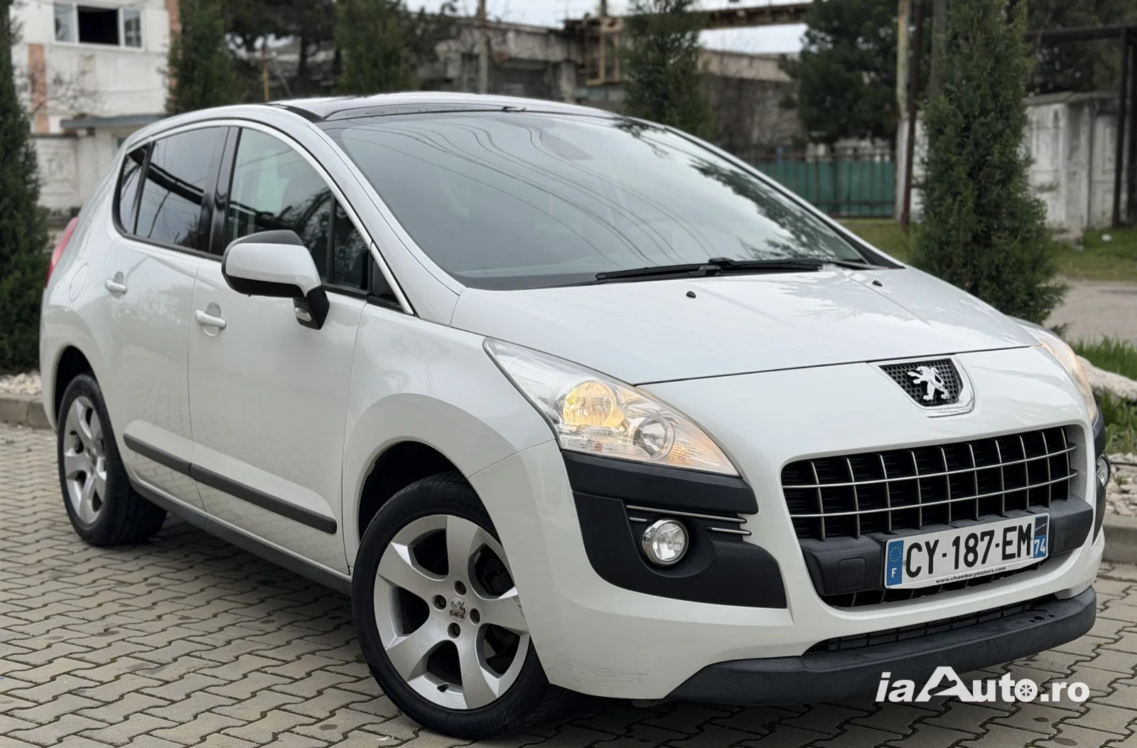 Peugeot 3008 Feline 2013 1.6 eHdi 115 CP Panoramic Navigatie Euro 5 de vanzare in Ploiești, Prahova - poza 2