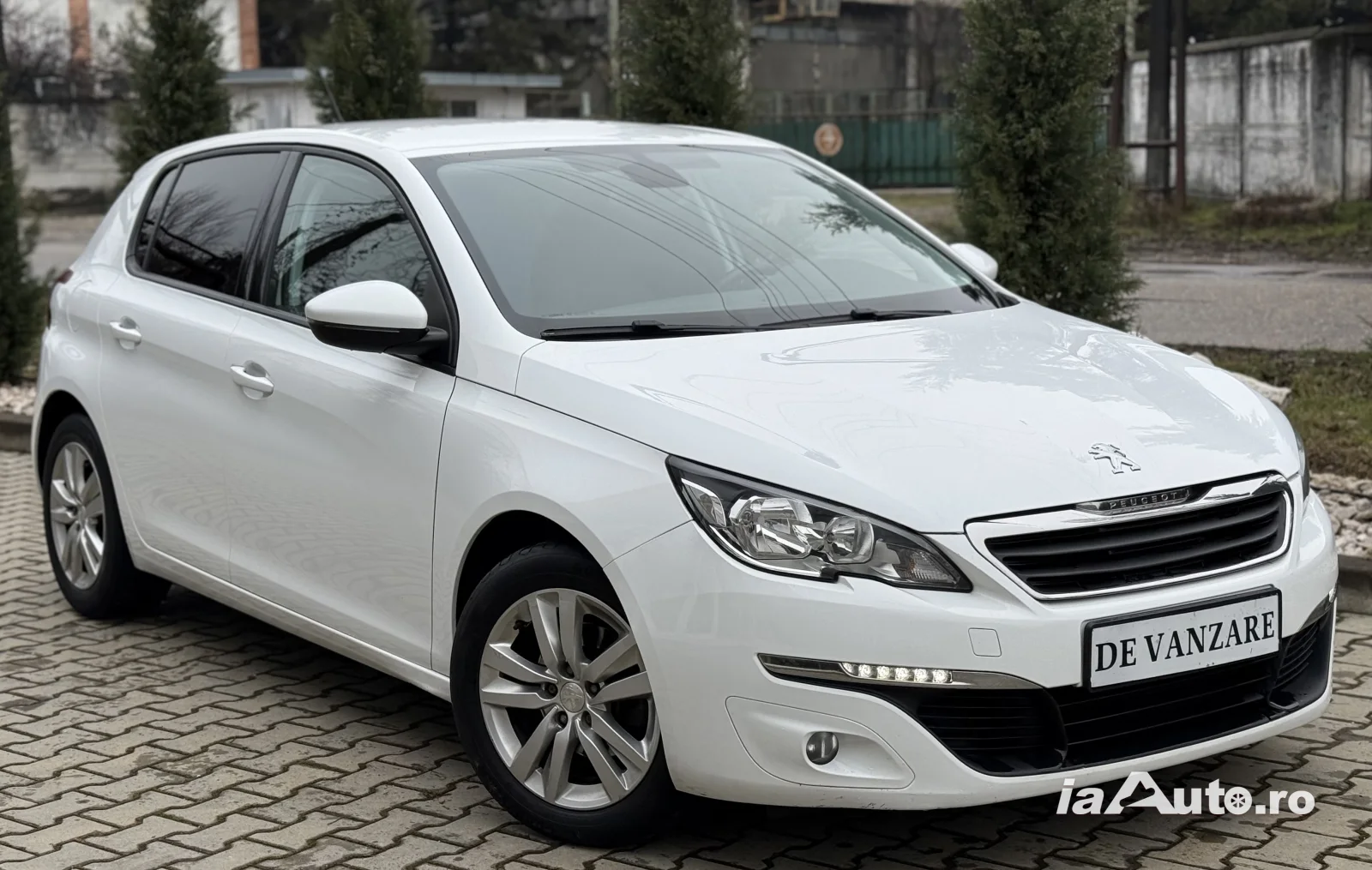 Peugeot 308 II eHdi 120CP 2016 Euro 6 6+1 Trepte Navigatie de vanzare in Ploiești, Prahova - poza 2