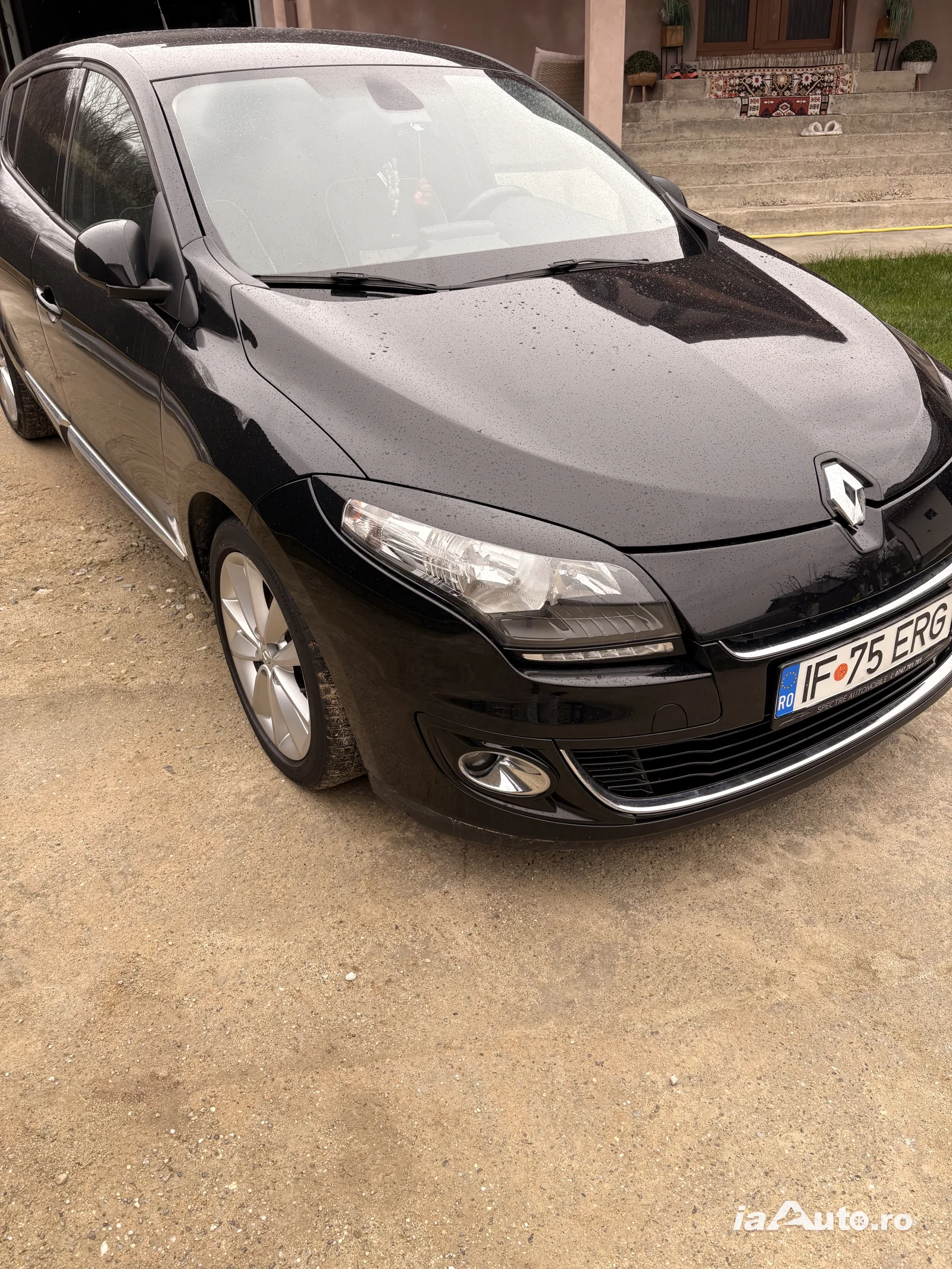 MEGAN 3 AN2013 1,5 DCI 110cpEuro 5 de vanzare in Scornicești, Olt - poza 2