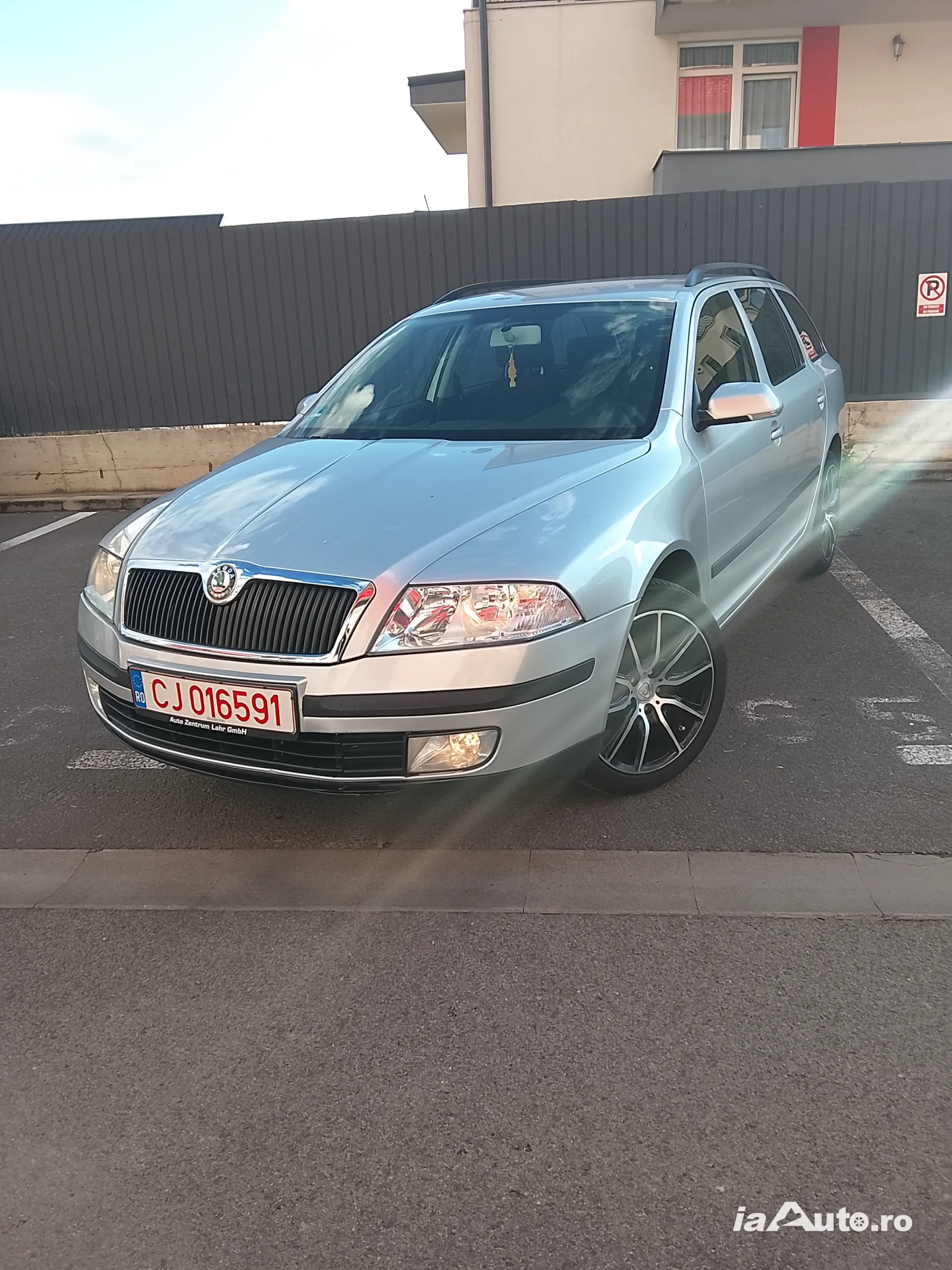 Vând Skoda Octavia 2 import germania 1.6 benzina 2006 euro 4 de vanzare in Cluj-Napoca, Cluj - poza 1