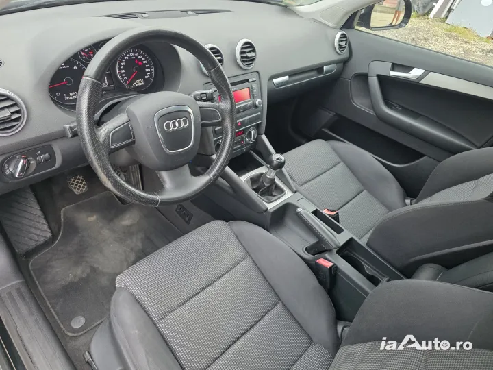 Audi A3 Sportback 2.0 TDI DPF Ambition de vanzare in Ploiești, Prahova - poza 8
