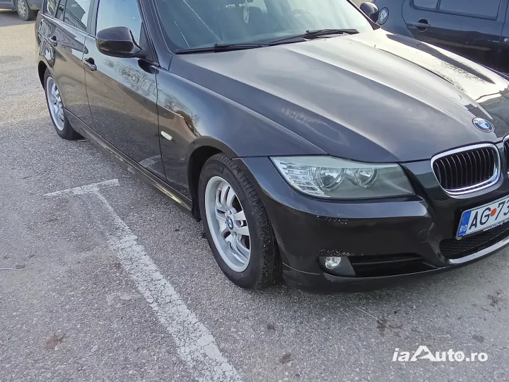 bmw318d, 2010 manual de vanzare in Pitești, Argeș - poza 2