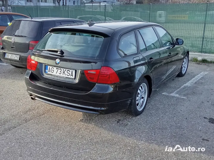 bmw318d, 2010 manual de vanzare in Pitești, Argeș - poza 3