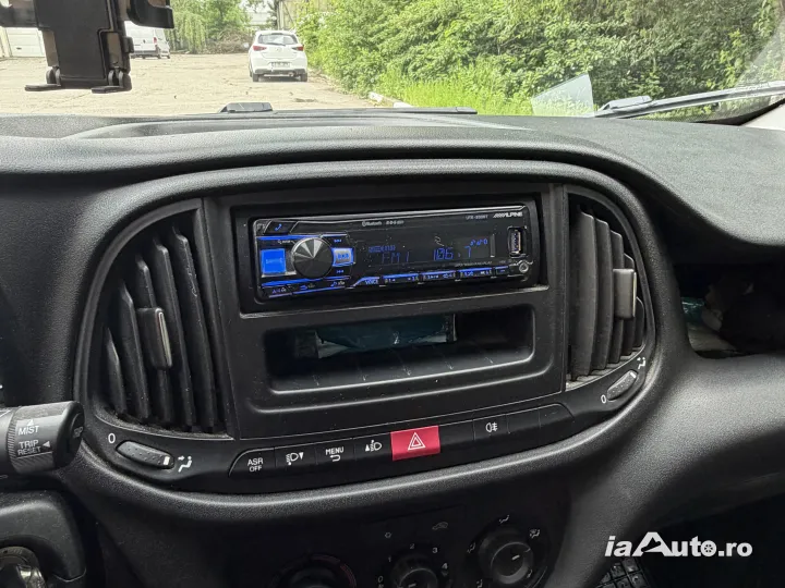 Vand auto FIAT DOBLO MAXI de vanzare in Sector 1, București - poza 8