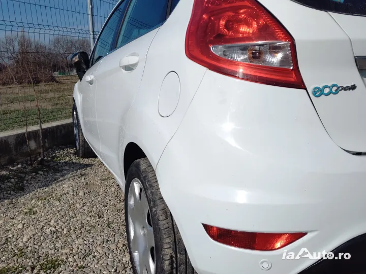 Ford fiesta de vanzare in Drăgășani, Vâlcea - poza 2