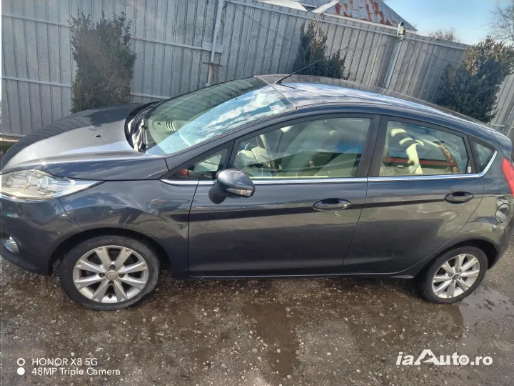 Ford fiesta ghia de vanzare in Drăgășani, Vâlcea - poza 3