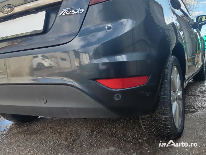 Ford fiesta ghia de vanzare in Drăgășani, Vâlcea - poza 6