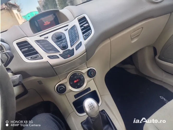 Ford fiesta ghia de vanzare in Drăgășani, Vâlcea - poza 7