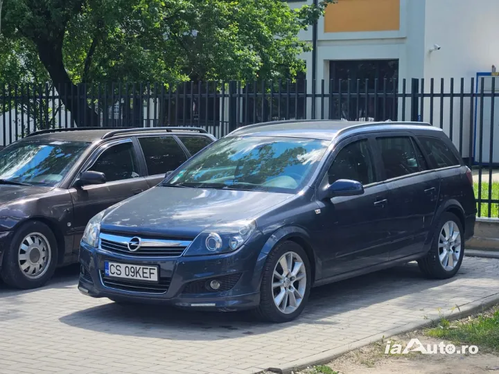 Opel Astra H 1,9 cdti cu doar 147000 km adaptată pentru conducerea cu mâinile. de vanzare in Reșița, Caraș-Severin - poza 1