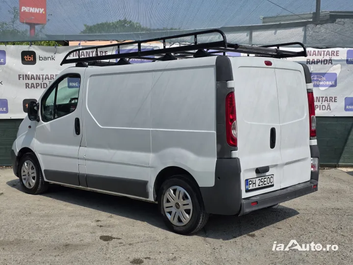 Vivaro de marfa fab 2011 de vanzare in Ploiești, Prahova - poza 6