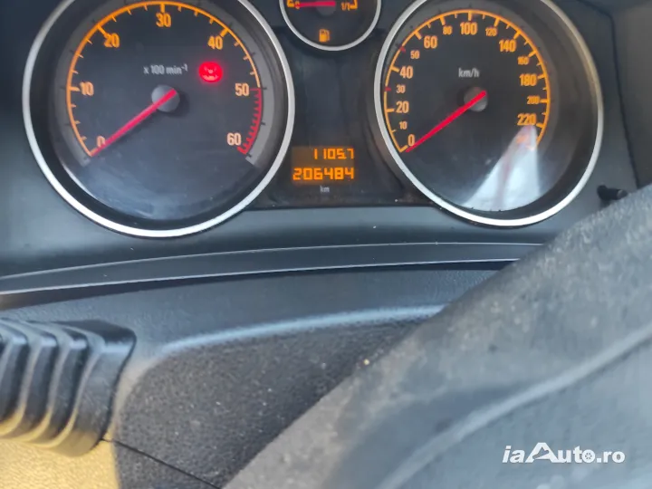 Opel Zafira de vanzare in Vicovu de Sus, Suceava - poza 7