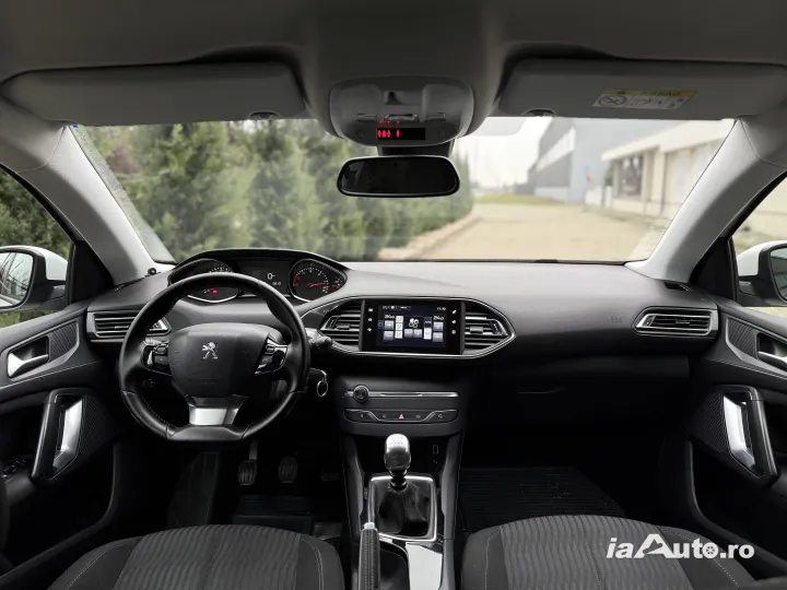 Peugeot 308 II eHdi 120CP 2016 Euro 6 6+1 Trepte Navigatie de vanzare in Ploiești, Prahova - poza 5