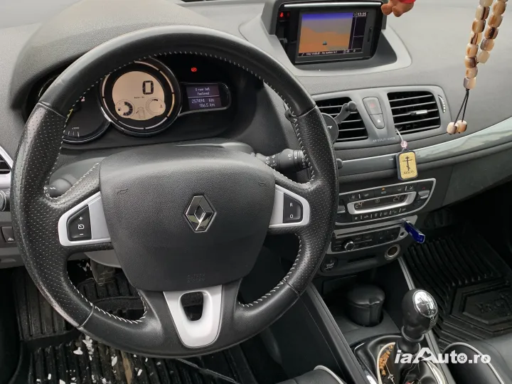 MEGAN 3 AN2013 1,5 DCI 110cpEuro 5 de vanzare in Scornicești, Olt - poza 6