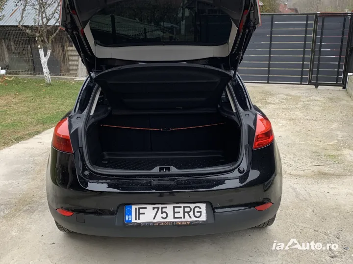 MEGAN 3 AN2013 1,5 DCI 110cpEuro 5 de vanzare in Scornicești, Olt - poza 8
