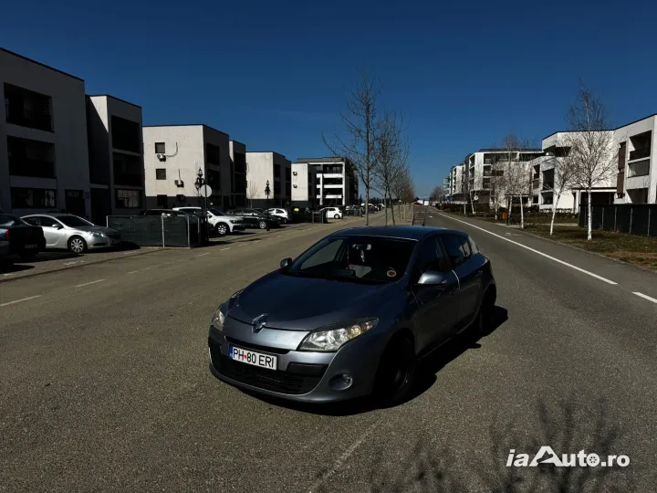 Renault Megane 3 Hatchback de vanzare in Ploiești, Prahova - poza 2