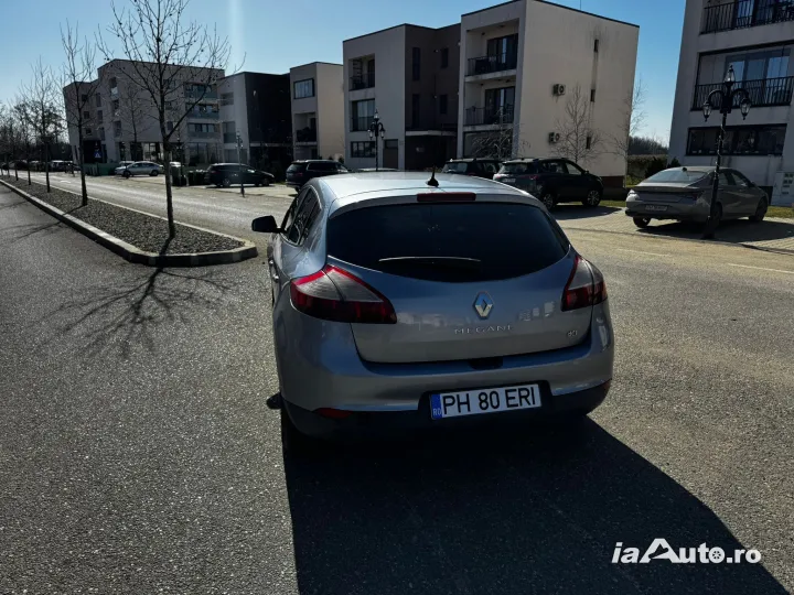 Renault Megane 3 Hatchback de vanzare in Ploiești, Prahova - poza 4