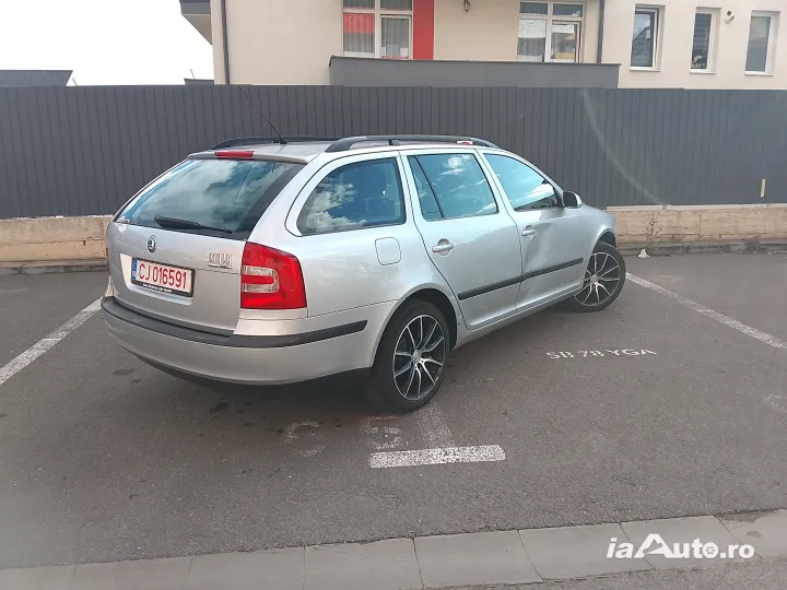 Vând Skoda Octavia 2 import germania 1.6 benzina 2006 euro 4 de vanzare in Cluj-Napoca, Cluj - poza 2