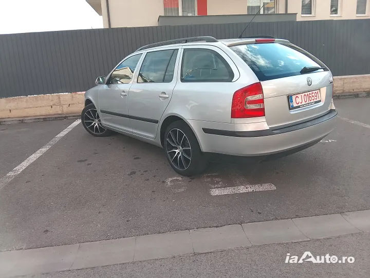 Vând Skoda Octavia 2 import germania 1.6 benzina 2006 euro 4 de vanzare in Cluj-Napoca, Cluj - poza 4