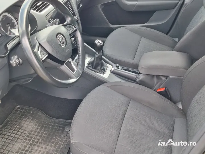 Autoturism Skoda Octavia de vanzare in Câmpina, Prahova - poza 9