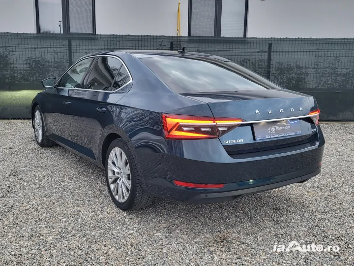 Skoda Superb 2.0 TDI 4x4 DSG Style, 162.000 km, TVA deductibil, GARANȚIE! de vanzare in Pitești, Argeș - poza 4