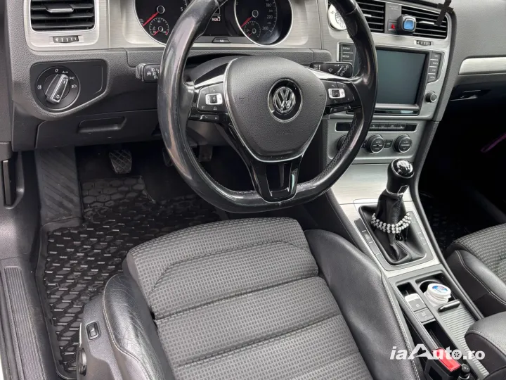 Golf 7 an 2016 1.6 Tdi Diesel Euro 6 Daylight Led BiXenon Navi Climatronic de vanzare in Bacău, Bacău - poza 4