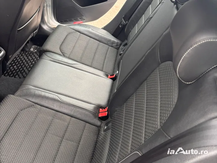 Volkswagen Golf 7 Daylight Led/BiXenon Adaptiv/Climatronic/Navi/Euro 6 an 2016 Full de vanzare in Bacău, Bacău - poza 7