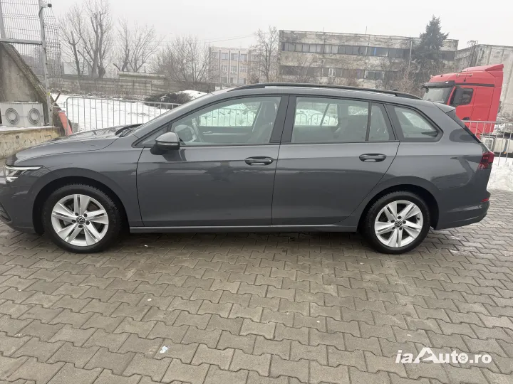 Vand VW Golf 8 2021 automat de vanzare in Craiova, Dolj - poza 1