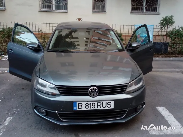 Jetta 2011 1.6tdi manuala de vanzare in Sector 2, București - poza 10