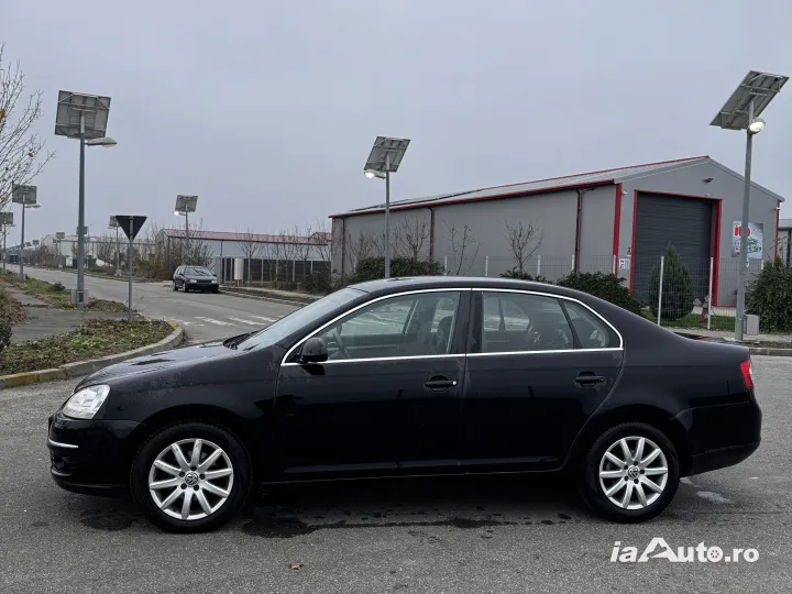 VW Jetta 1.9 TDI DSG 7+1 de vanzare in Slobozia, Ialomița - poza 3
