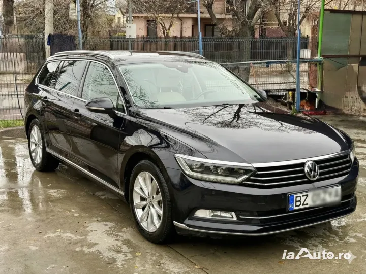 Volkswagen Passat 2.0TDI - Automata - FULL - Piele - Faruri Matrix - Distronic de vanzare in Buzău, Buzău