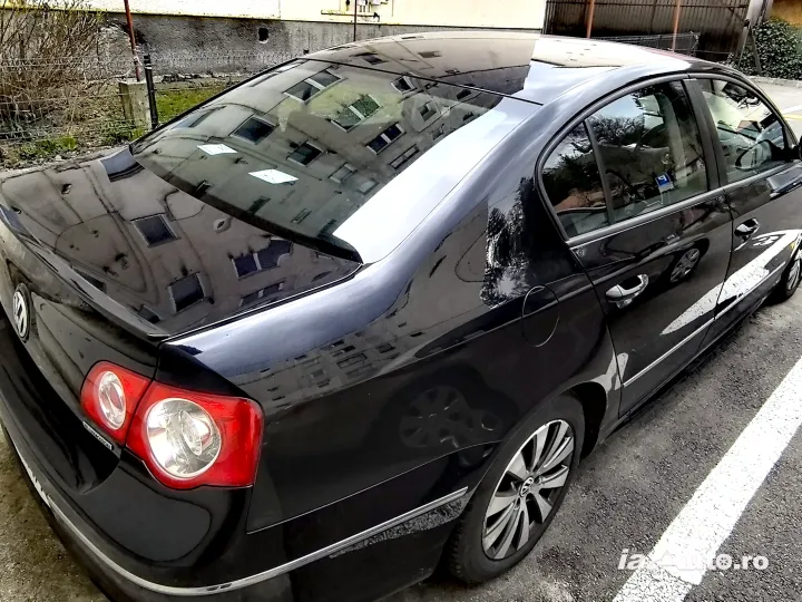 VW Passat B6 an 2010 - 1.6 TDI Bluemotion - Volan pe dreapta de vanzare in Sinaia, Prahova - poza 4