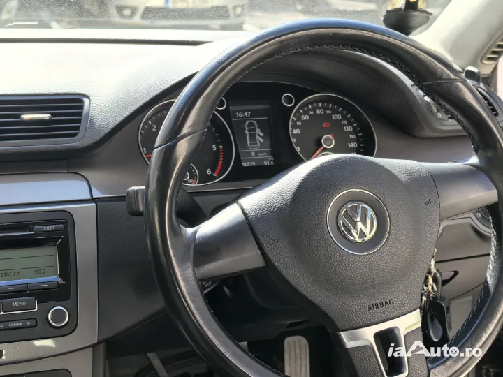 VW Passat B6 an 2010 - 1.6 TDI Bluemotion - Volan pe dreapta de vanzare in Sinaia, Prahova - poza 6