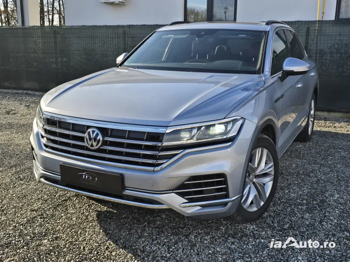 Volkswagen Touareg V6 TDI 286CP /All-wheel steering/Air suspension/Panoramic/ de vanzare in Pitești, Argeș - poza 1
