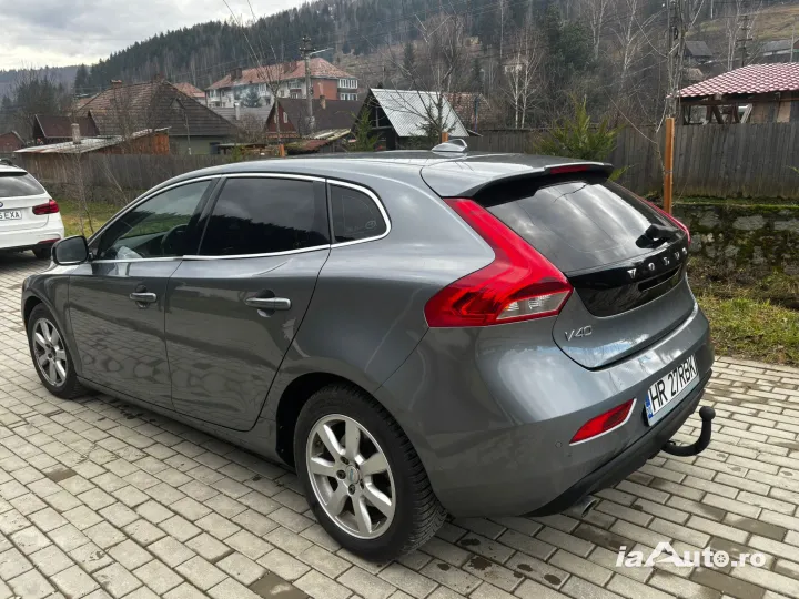 Vând volvo v40 de vanzare in Bălan, Harghita - poza 4