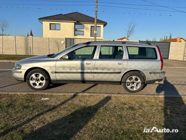 Van Volvo v70 2.4 diesel. de vanzare in Arad, Arad - poza 4