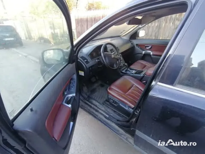 Volvo XC90 2,5 Benzina turbo, inmatriculata, vand, schimb, dezmembrez de vanzare in Sector 1, București - poza 3