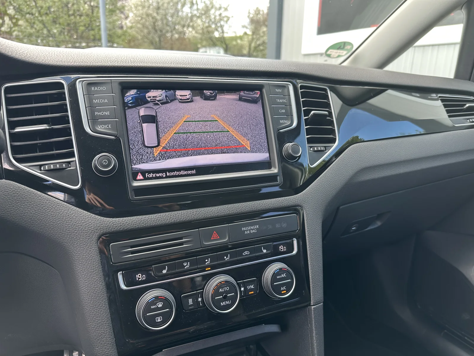 VW Golf Sportsvan / R-Line / 2.0 TDI / 150 cai / GARANTIE / Transport gratuit de vanzare in Târnăveni, Mureș - poza 8