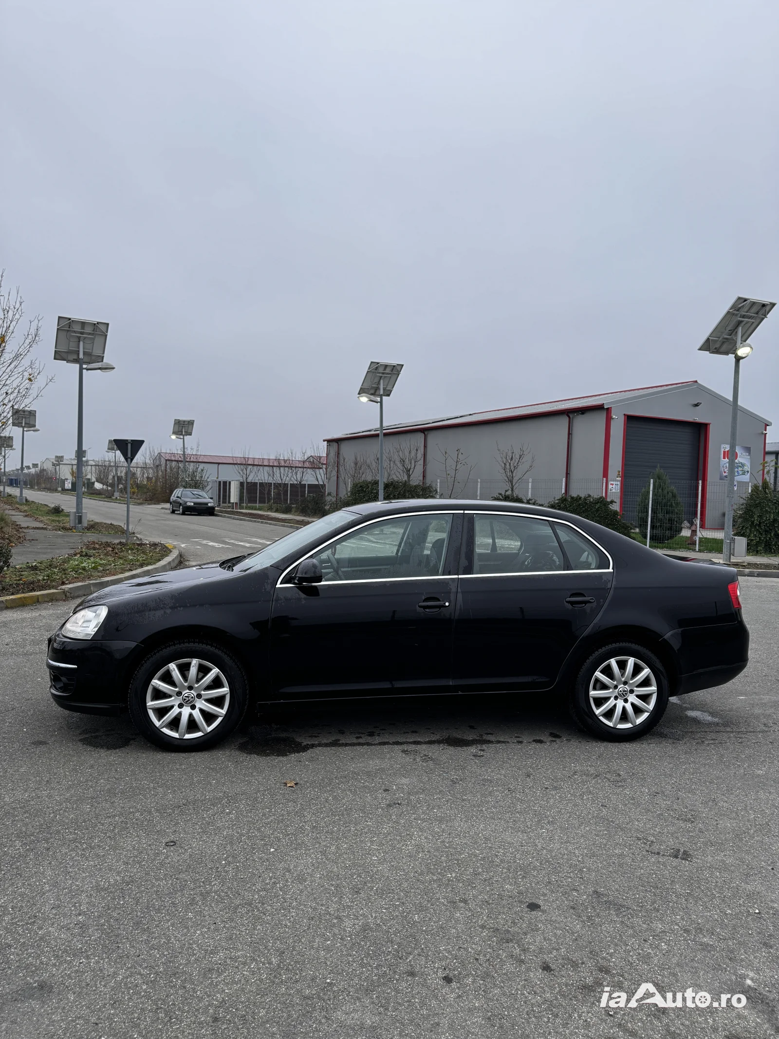 VW Jetta 1.9 TDI DSG 7+1 de vanzare in Slobozia, Ialomița - poza 3