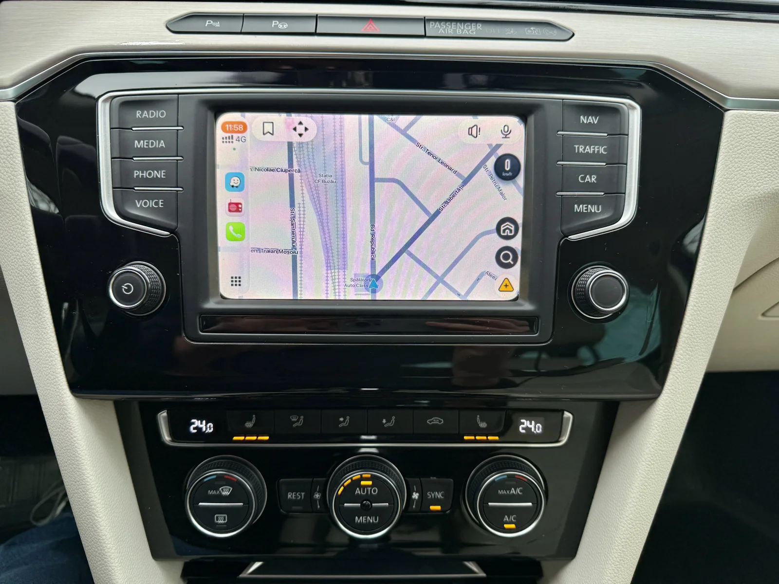 Volkswagen Passat 2.0TDI - Automata - FULL - Piele - Faruri Matrix - Distronic de vanzare in Buzău, Buzău - poza 7