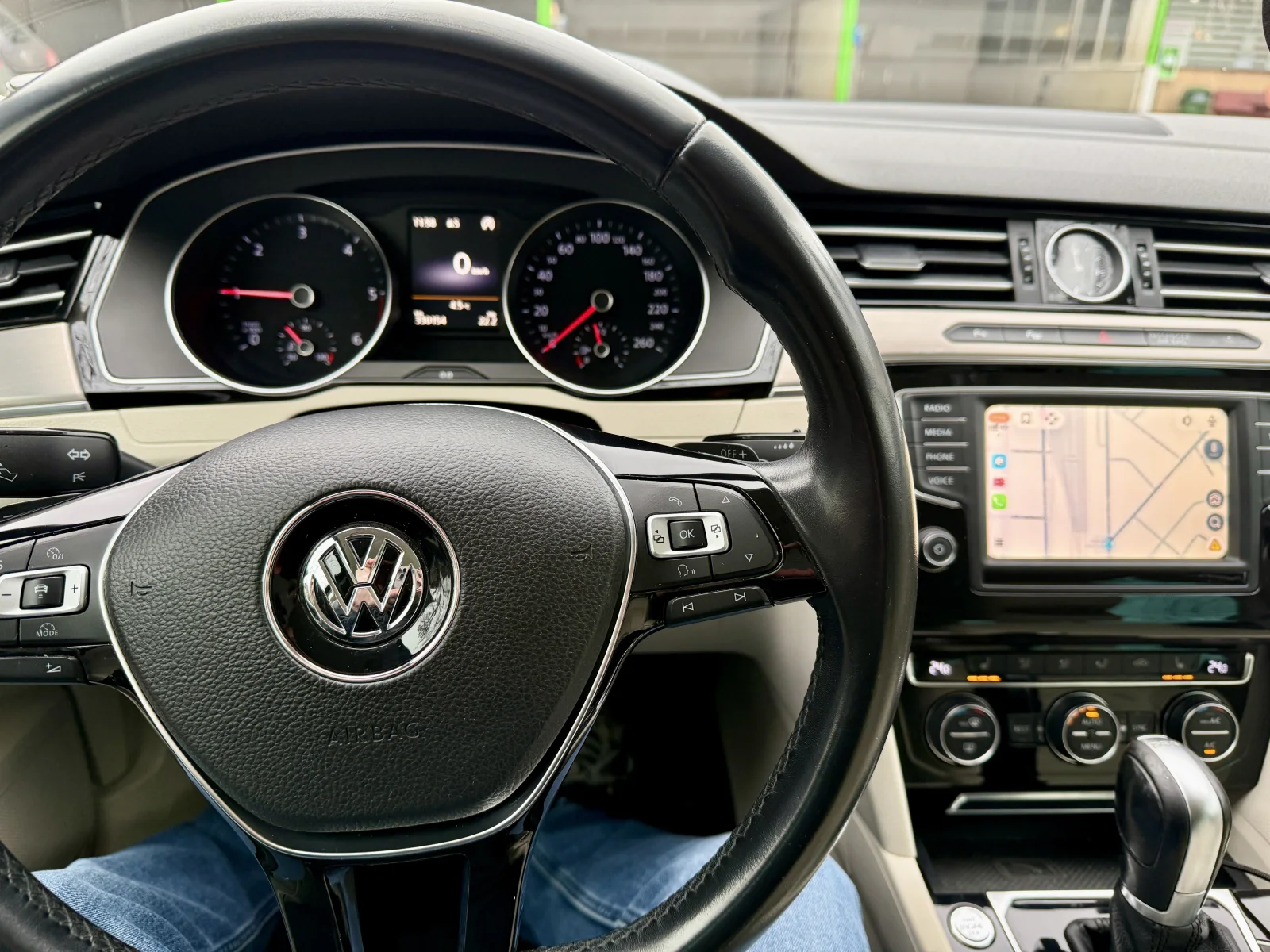 Volkswagen Passat 2.0TDI - Automata - FULL - Piele - Faruri Matrix - Distronic de vanzare in Buzău, Buzău - poza 8