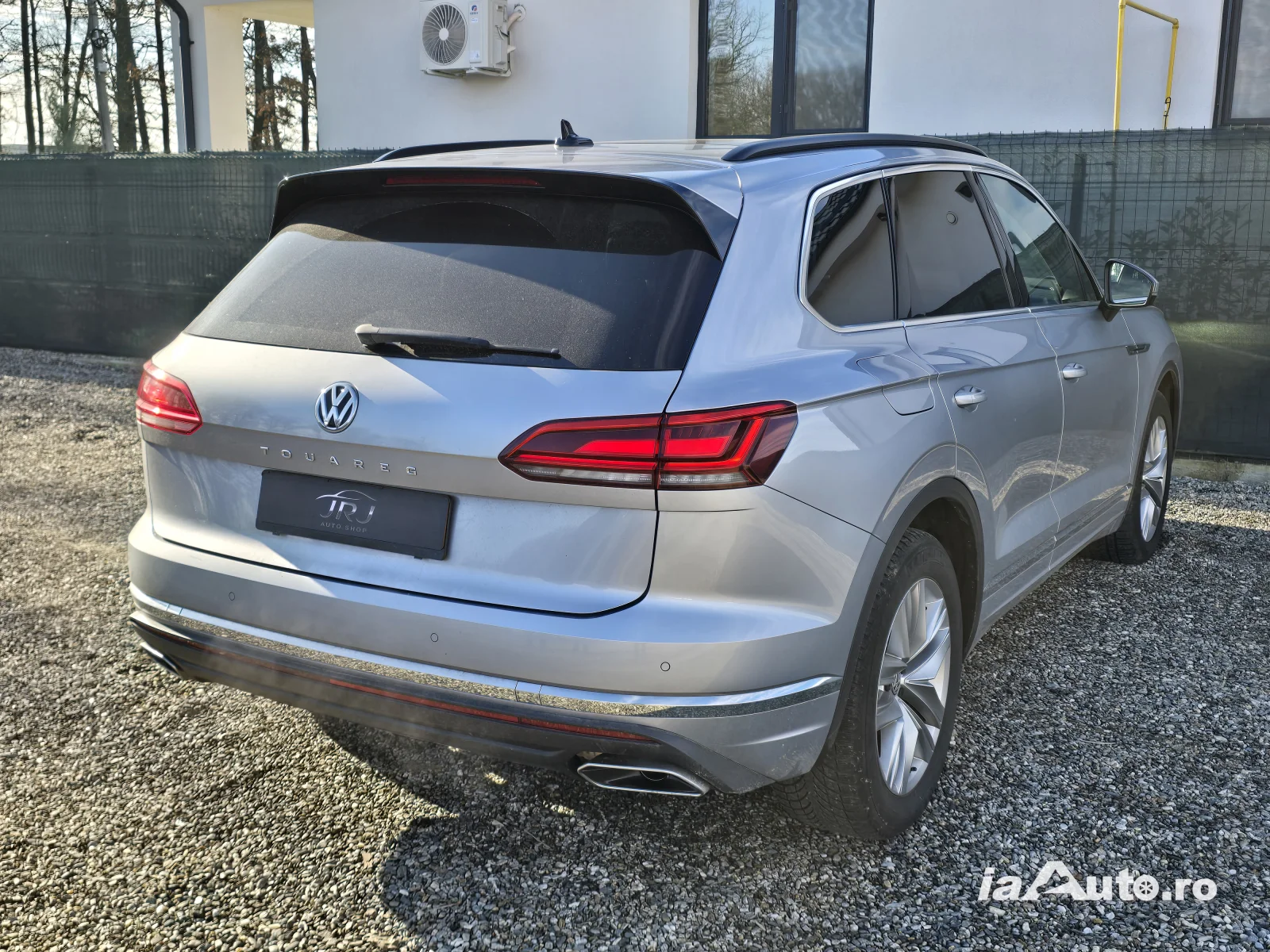 Volkswagen Touareg V6 TDI 286CP /All-wheel steering/Air suspension/Panoramic/ de vanzare in Pitești, Argeș - poza 3