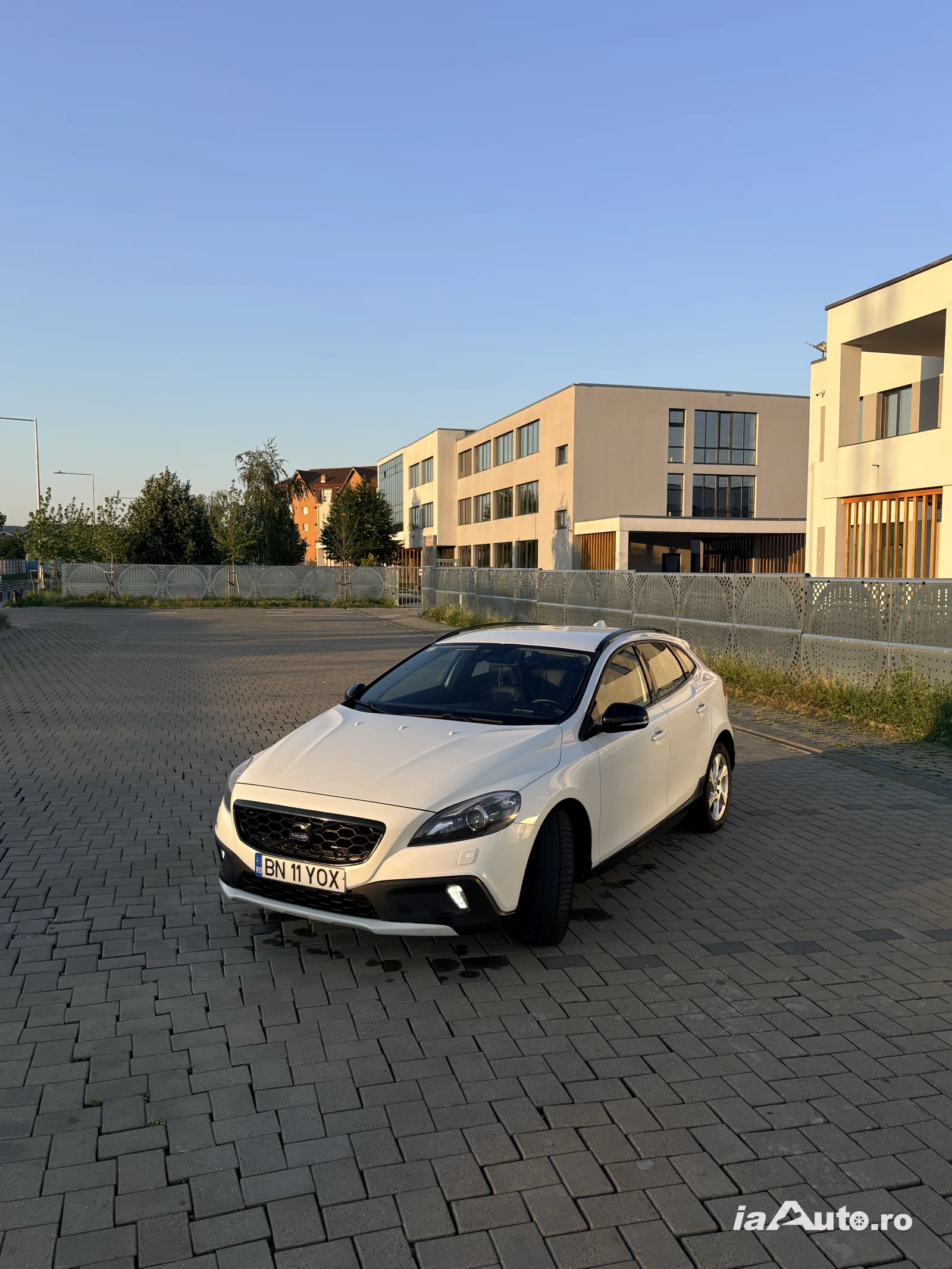 VOLVO V40 Cross Country D2 de vanzare in Cluj-Napoca, Cluj - poza 1