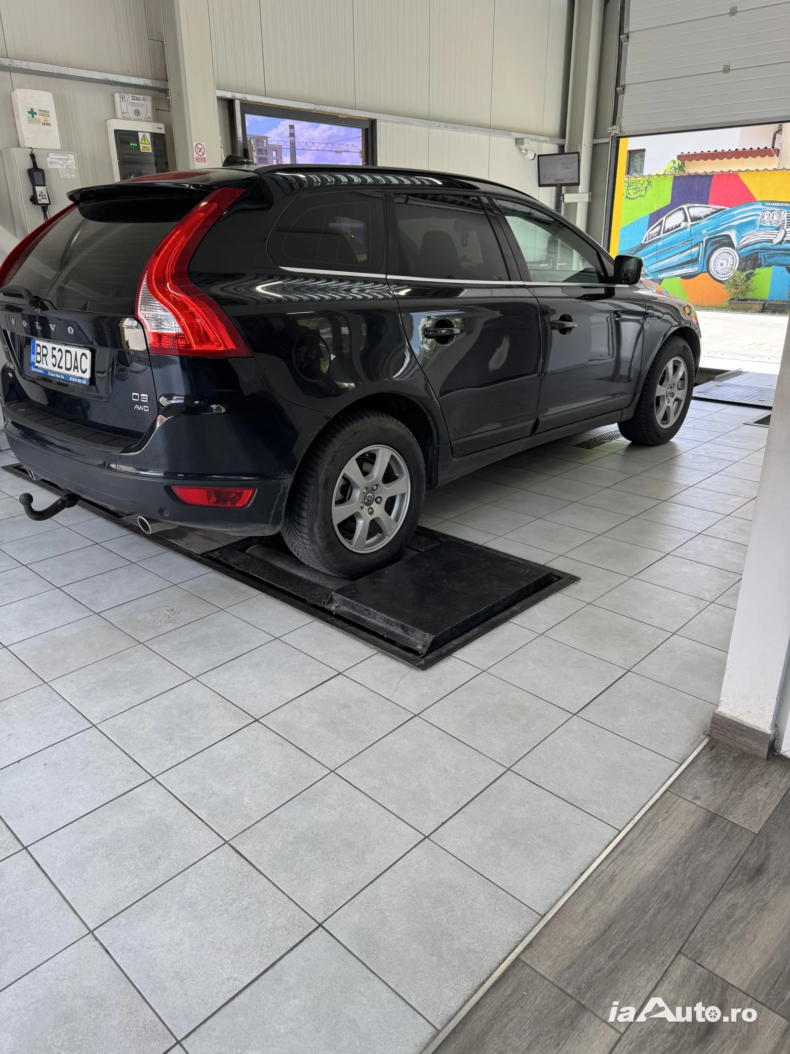 Volvo XC60 an 2011 de vanzare in Sector 3, București - poza 2