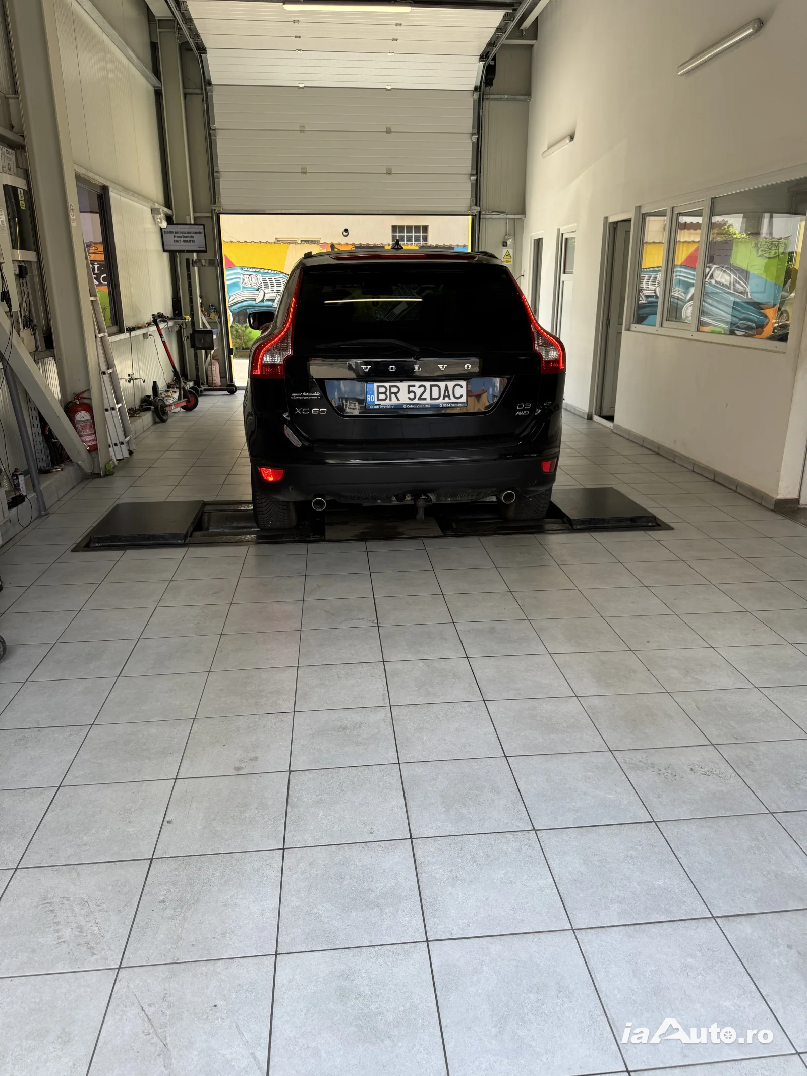Volvo XC60 an 2011 de vanzare in Sector 3, București - poza 3
